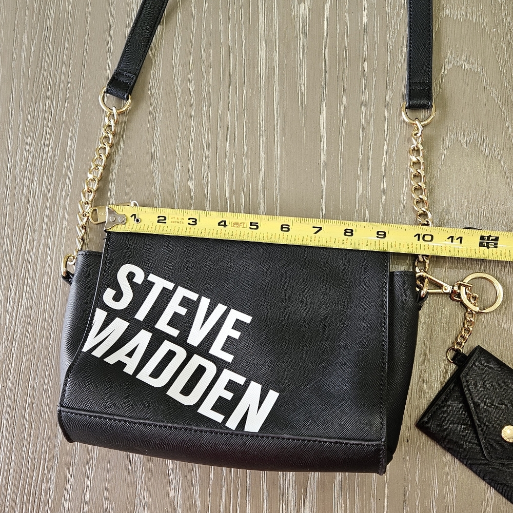 Steve Madden Women's Shoulder Bag Crossbody Purse Black/Black & Gold Chain Strap